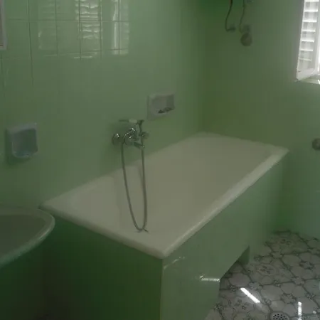 Hostel Guesthouse Mira Omis Room photo