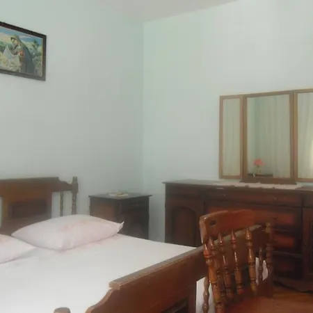 Hostel Guesthouse Mira Omis Room photo