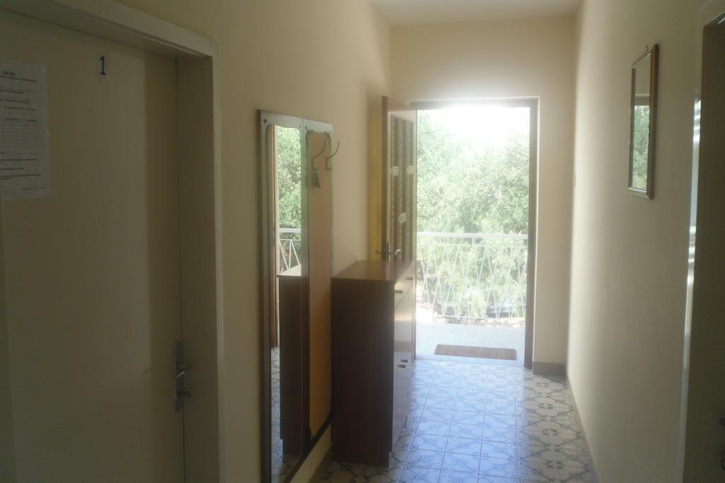 Guest house Hostel Guesthouse Mira Omis